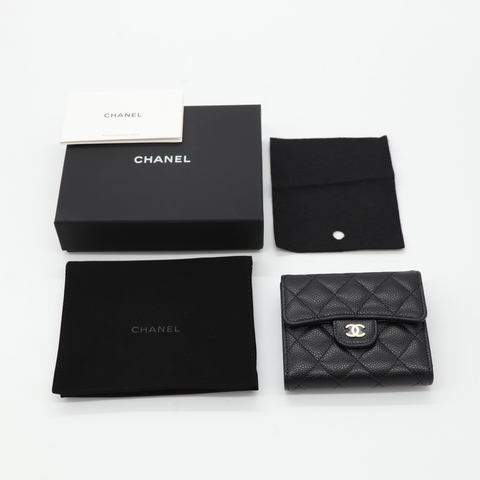 Chanel香奈兒 經典黑色荔枝牛皮 金釦 三折短夾
