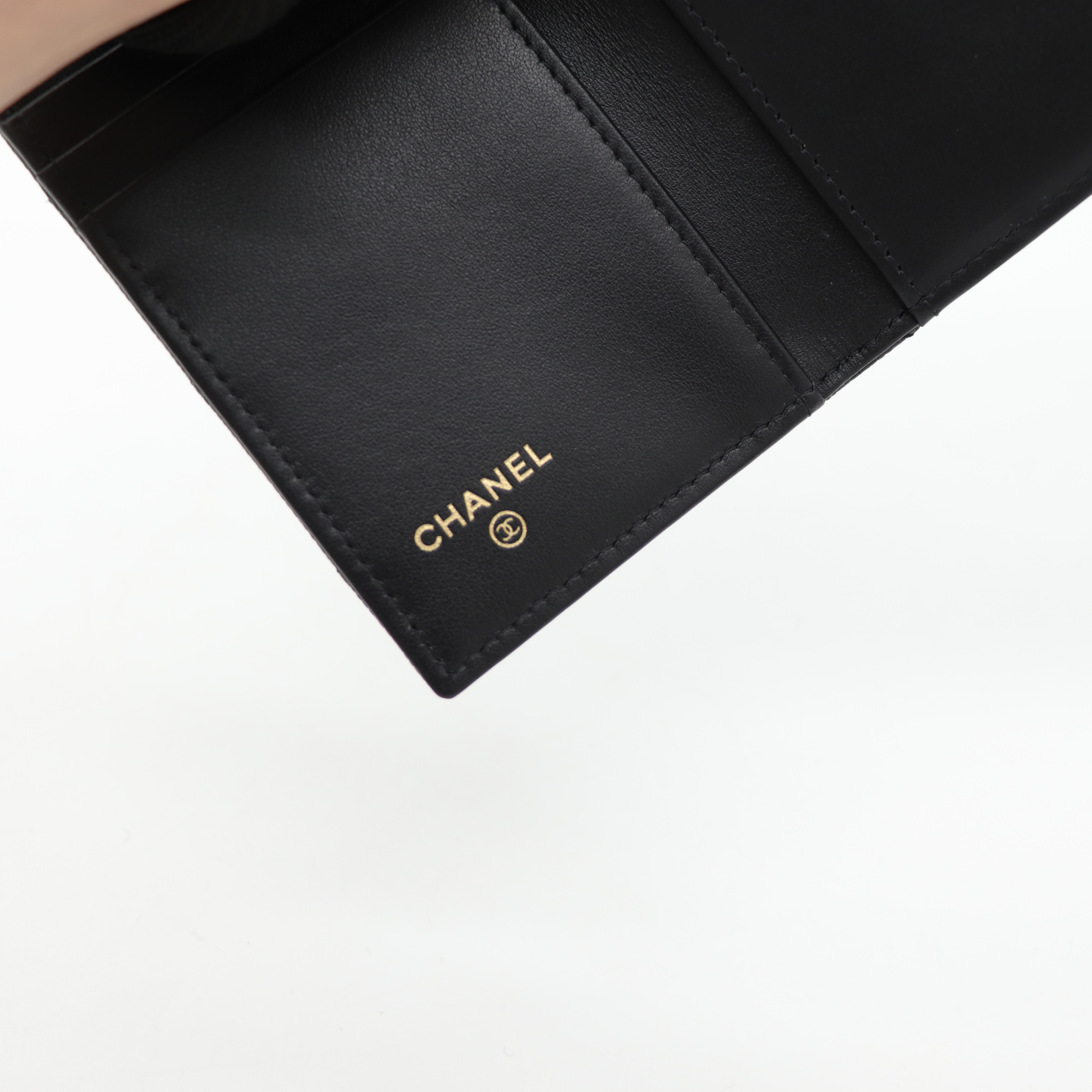 Chanel香奈兒 CC Logo 黑色荔枝 短夾-10