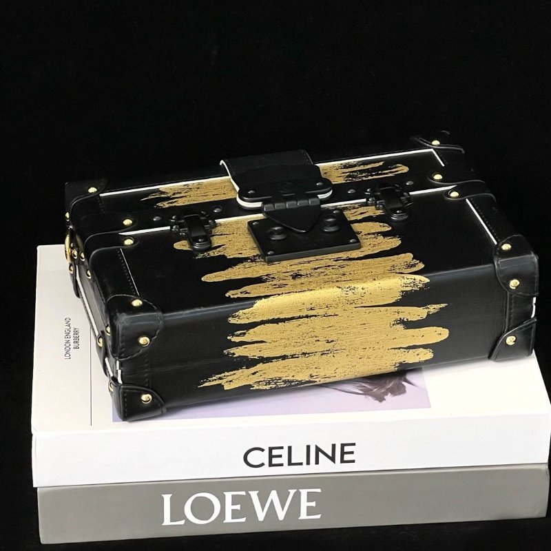 LV petite malle box秀場限定款 黑色磨砂扣硬盒子包 搭配金色潑墨手繪 20*5.5*13 98新配件肩帶 塵袋-3