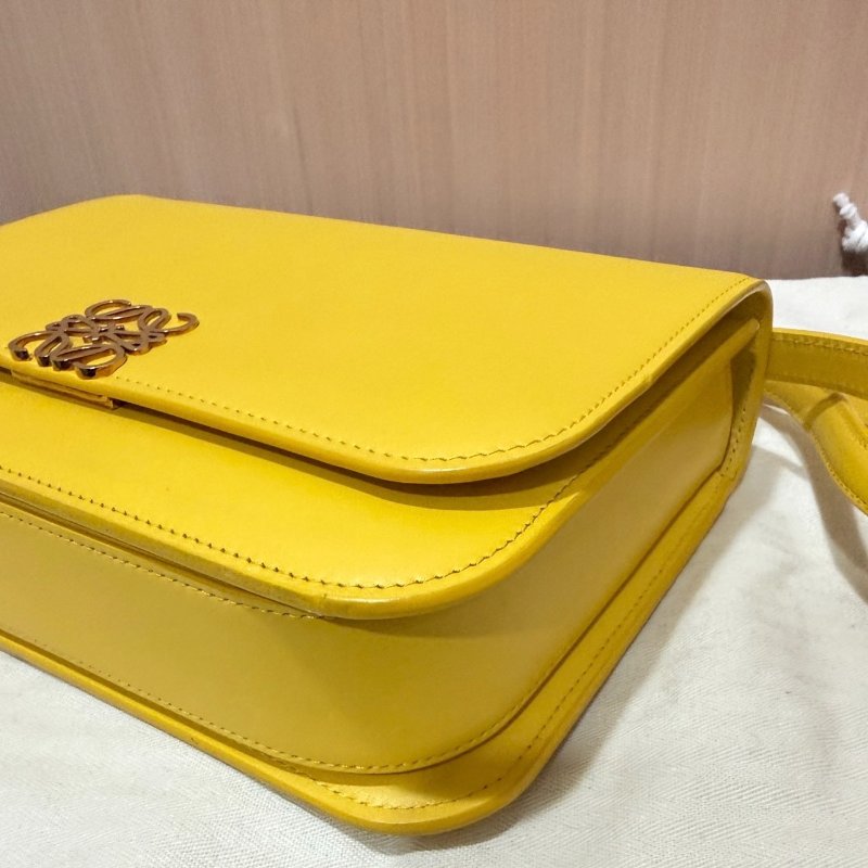 LOEWE Goya豆腐包 黃色 22.5×7.5×15cm 99新配件塵袋-6