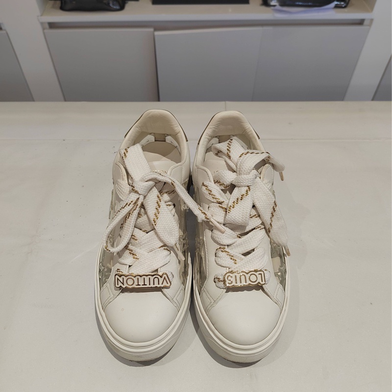 98新Louis Vuitton路易威登 Time Out滿logo透明浮雕老花sneaker運動鞋34.5碼 可以搭配各種彩色襪子-0