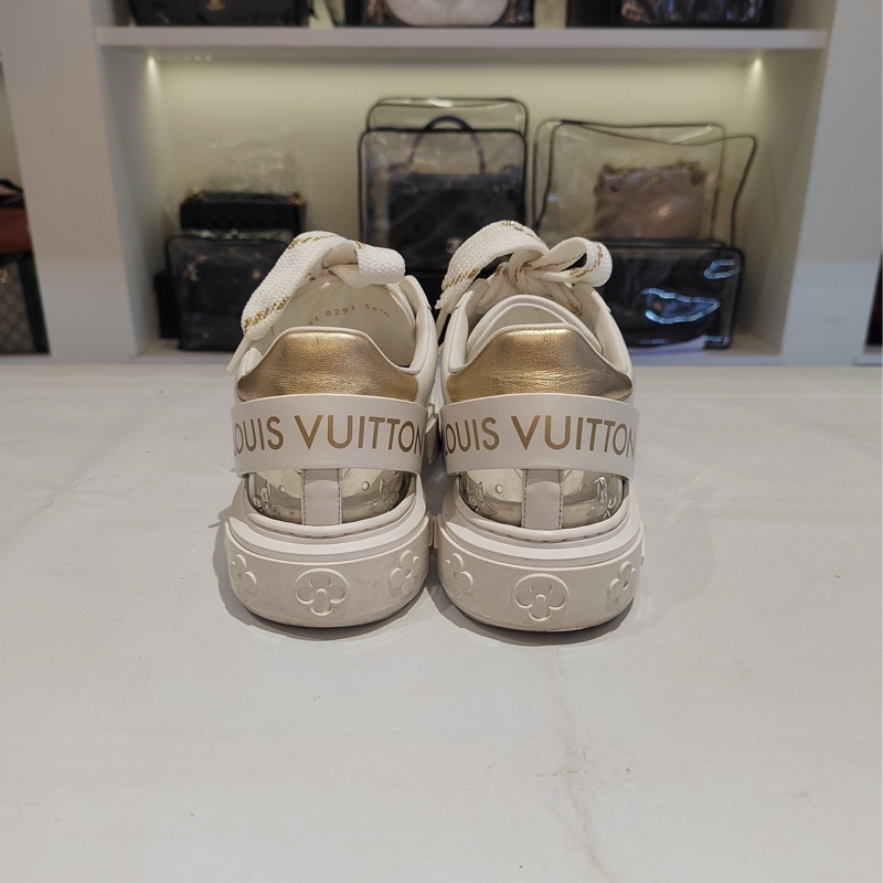 98新Louis Vuitton路易威登 Time Out滿logo透明浮雕老花sneaker運動鞋34.5碼 可以搭配各種彩色襪子-1