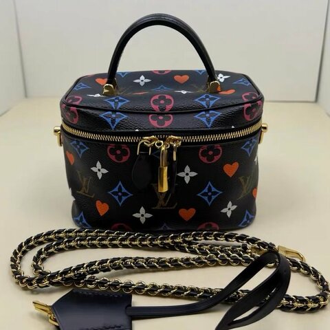 LV 黑三彩 老花化妝包 19*13cm 98新配件鑰匙鎖 塵袋