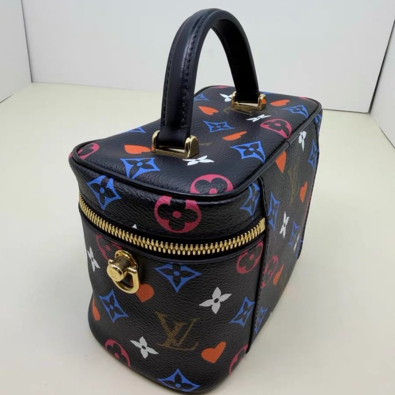 LV 黑三彩 老花化妝包 19*13cm 98新配件鑰匙鎖 塵袋-1