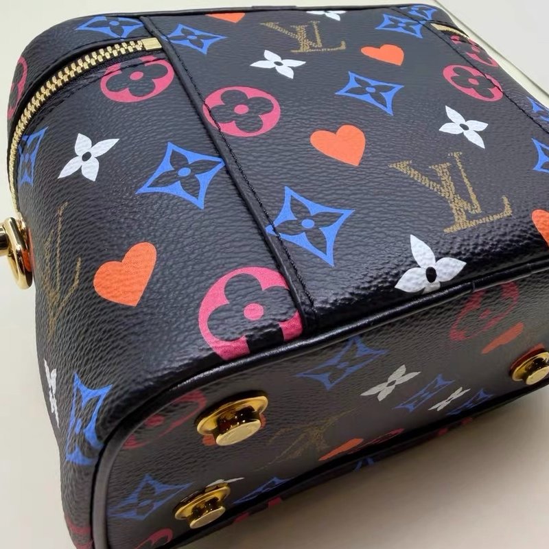 LV 黑三彩 老花化妝包 19*13cm 98新配件鑰匙鎖 塵袋-3