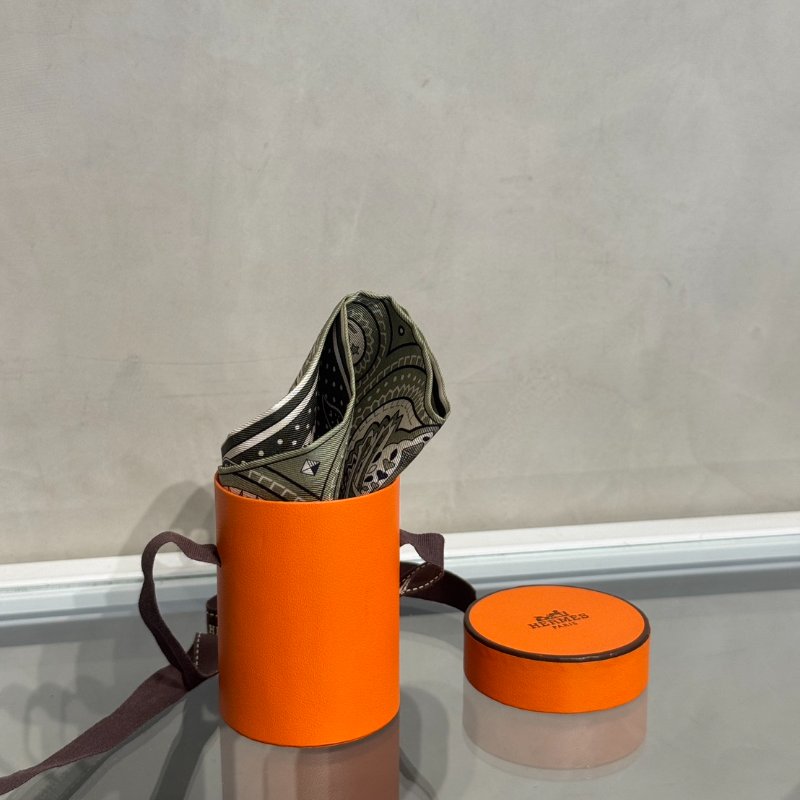 HERMES Cheval de Coeur Bandana愛心駿馬Twilly - 綠-7