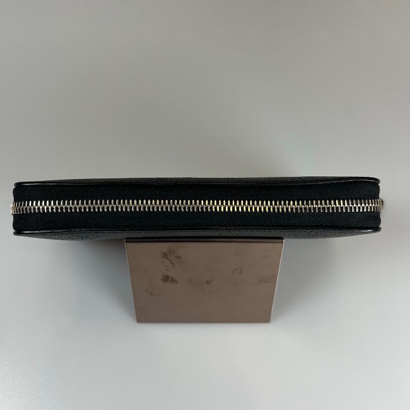 LV M61867/晶片款 黑Mahinaㄇ拉長夾-4