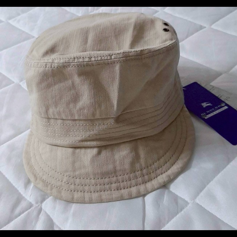 (日本製MIJ)絕版BURBERRY博柏利 BLUE LABEL 藍標 戰馬 皮革標 中性卡其色平頂軍帽ONE SIZE-0