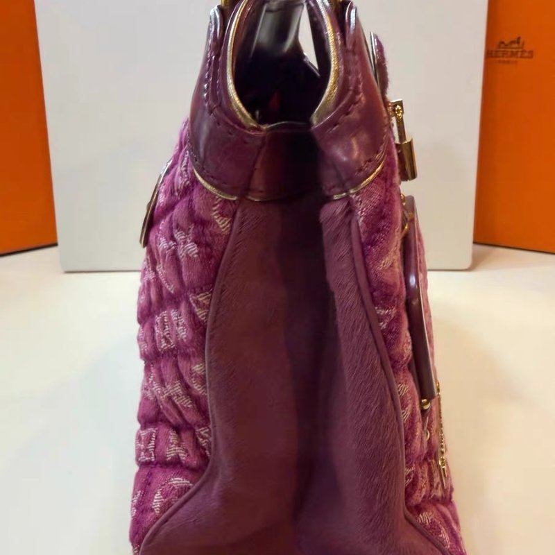Lv 玫粉色牛仔金鎖扣 拼皮手提包28*22cm 98新配件塵袋 鑰匙 鎖-6