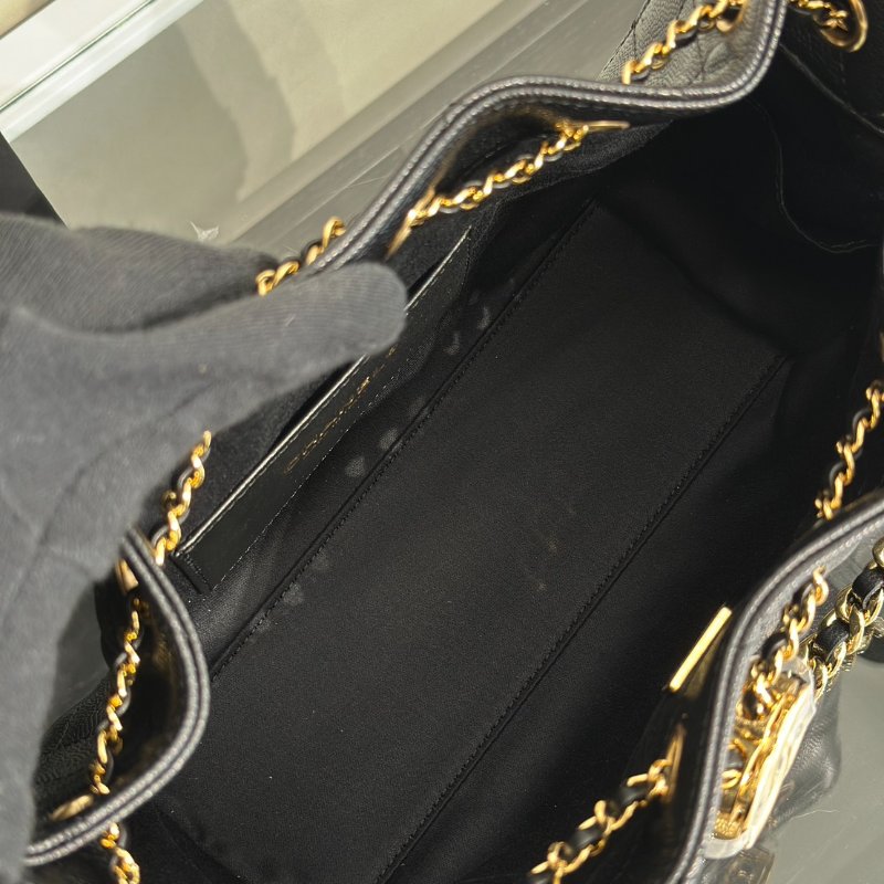 CHANEL 25 Mini Hobo Bag - 黑金-6