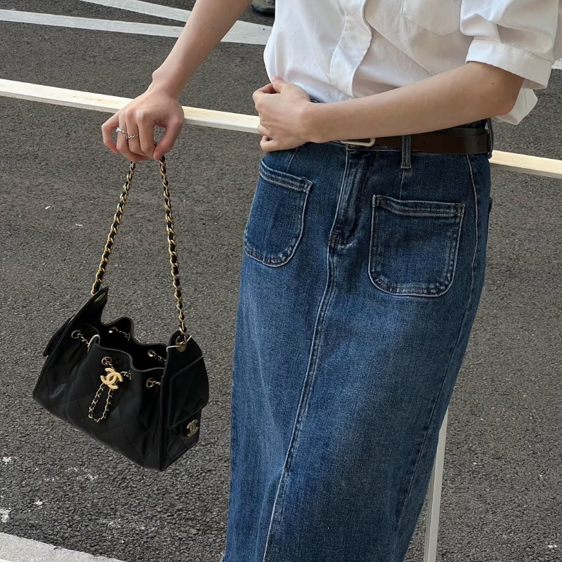 CHANEL 25 Mini Hobo Bag - 黑金-8