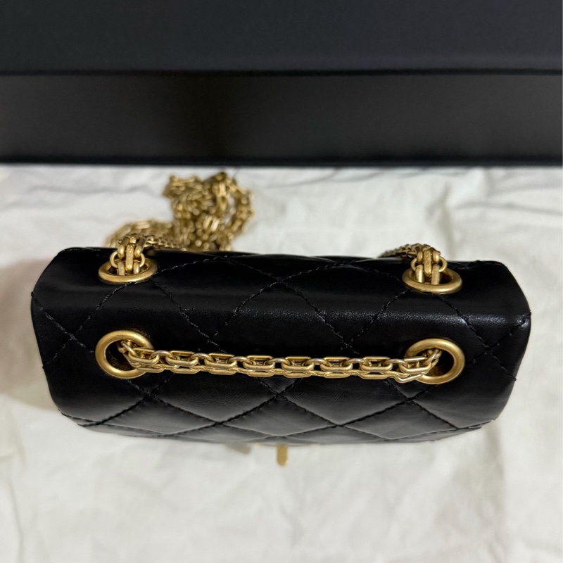 Chanel 2.55絕版限量包-3