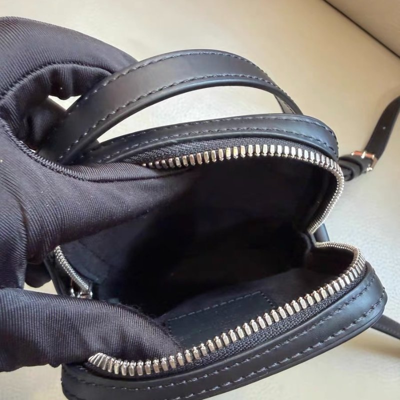 LV*Supreme 17年聯名水波紋 小號相機包11.5*17*4.5cm 98新配件塵袋-5