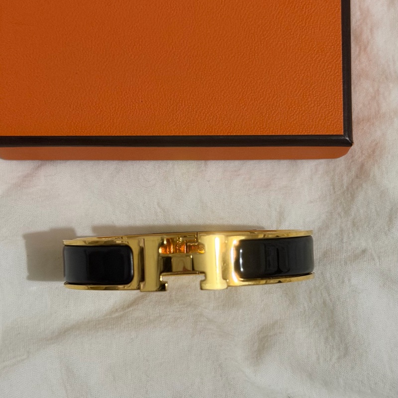 愛馬仕Hermes Clic H黑金琺瑯手環-1
