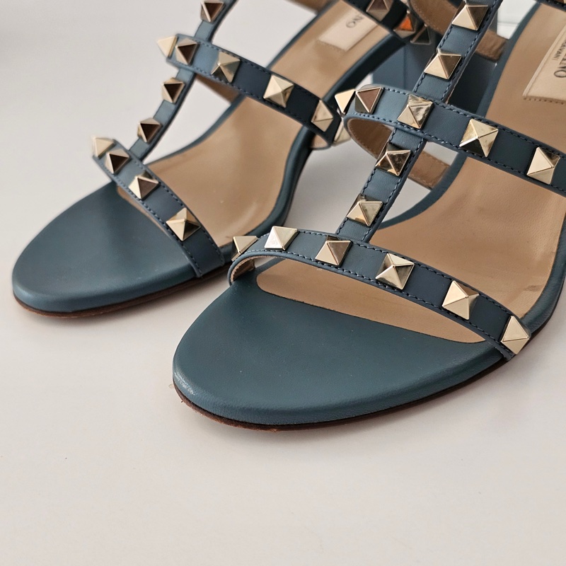 Valentino 卯釘粗根涼鞋 36碼-9