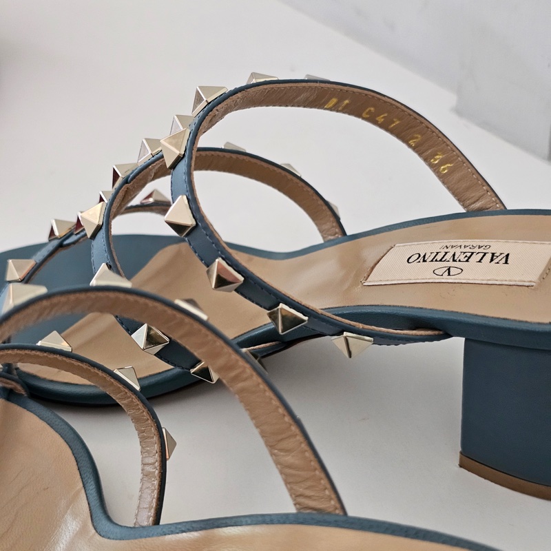Valentino 卯釘粗根涼鞋 36碼-11