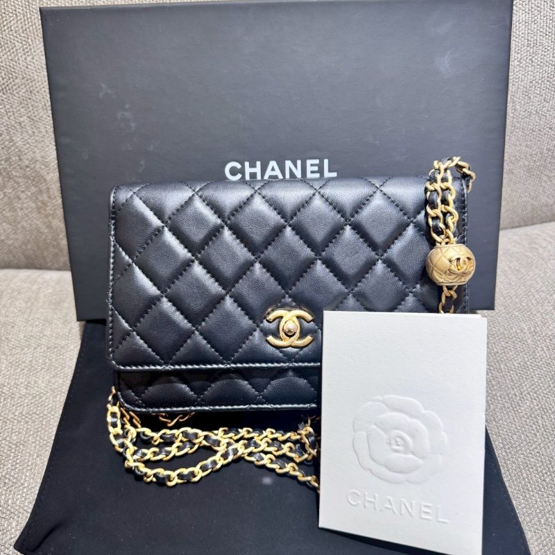 CHANEL 經典小羊皮金球WOC 晶片款-0