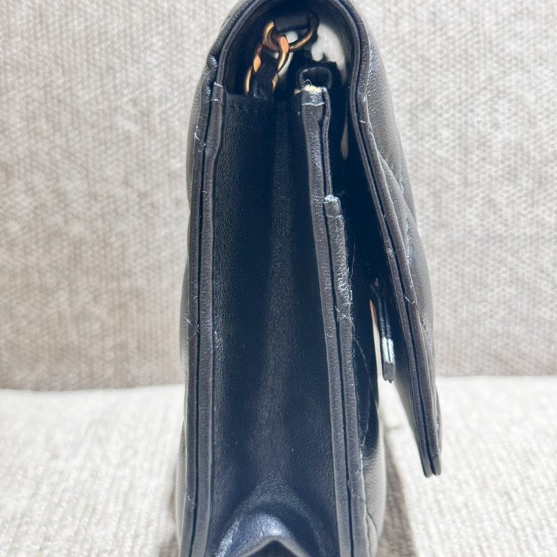 CHANEL 經典小羊皮金球WOC 晶片款-7