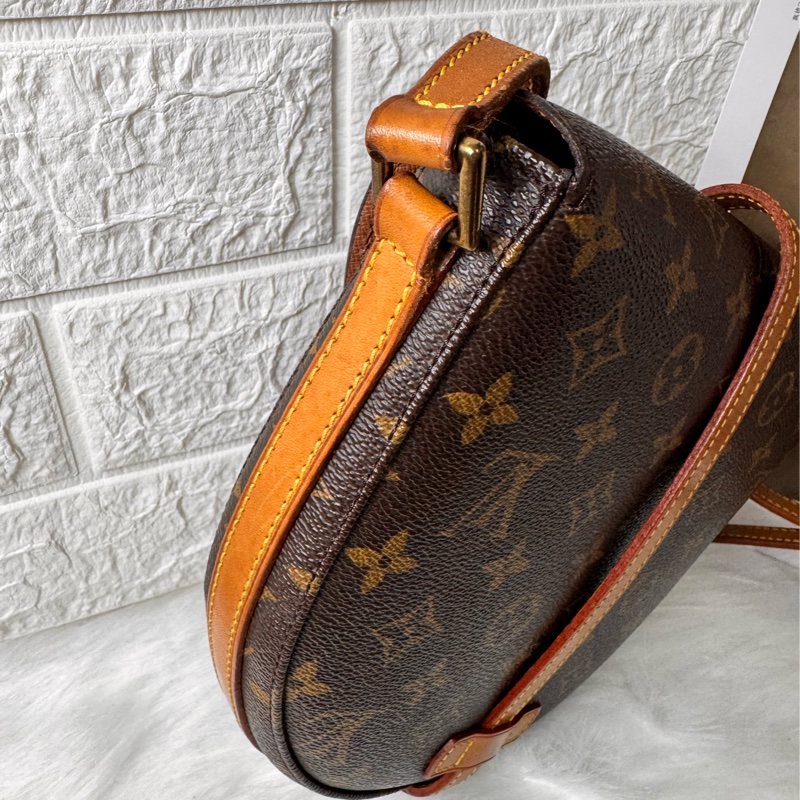 Louis Vuitton 老花中古. MM(中款)盾牌包-5