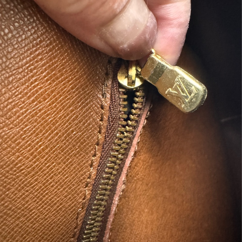 Louis Vuitton 老花中古. MM(中款)盾牌包-24