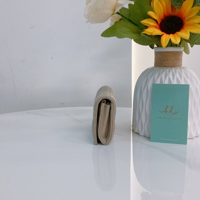 MS0735 Dior 迪澳沙色羊皮 金扣 短錢包 Caro Glycine Wallet Beige x GHW-3