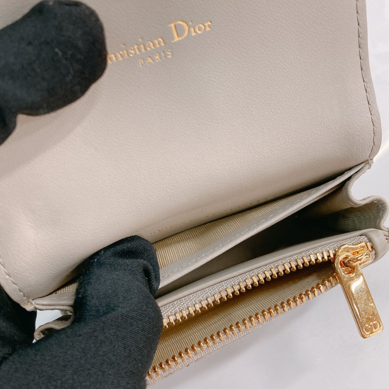 MS0735 Dior 迪澳沙色羊皮 金扣 短錢包 Caro Glycine Wallet Beige x GHW-16