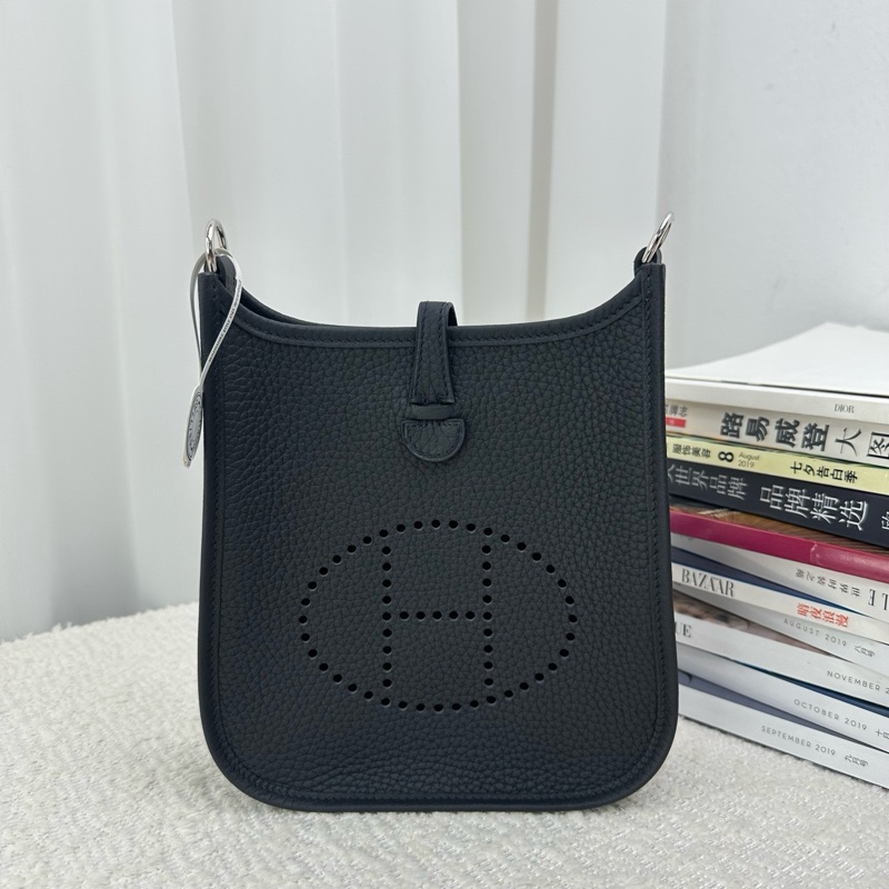 全新✨Hermes/愛馬仕 伊芙琳Evelyne 16 斜挎包黑銀K刻-1