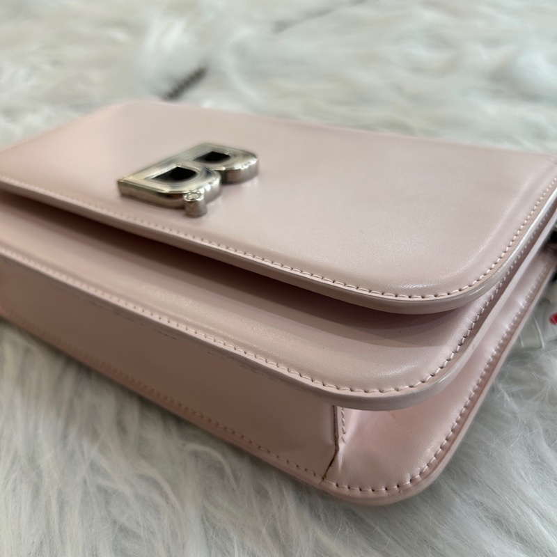 Balenciaga B logo WOC 櫻花粉 鏈條包-1