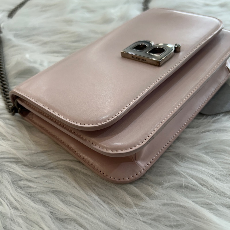 Balenciaga B logo WOC 櫻花粉 鏈條包-2