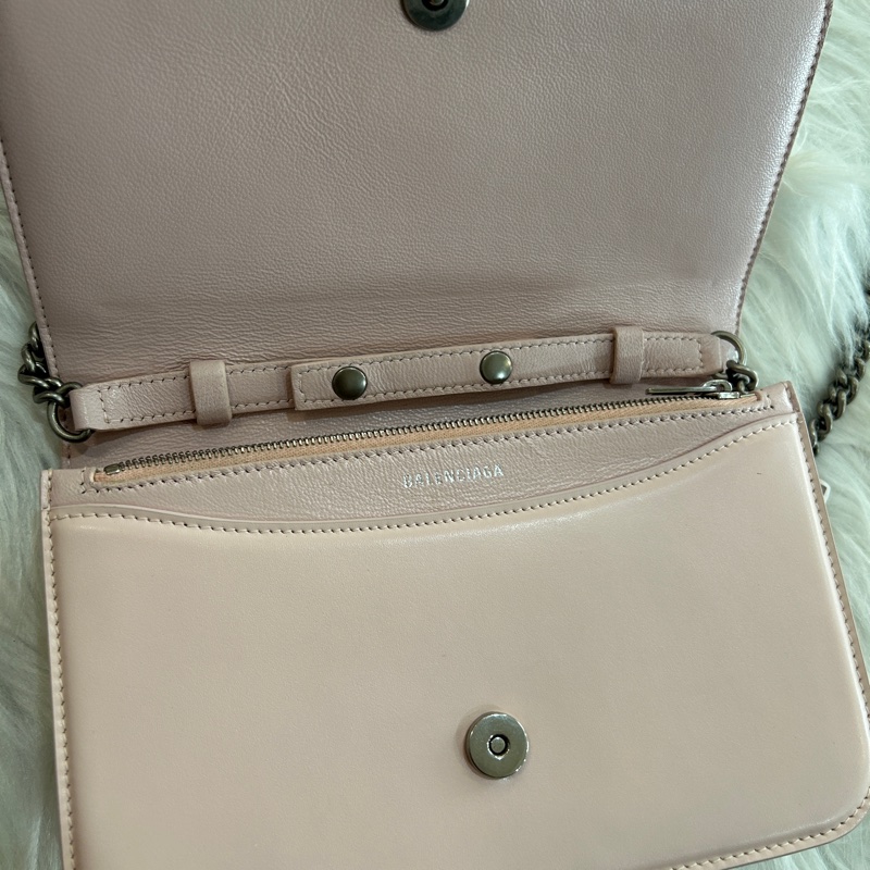 Balenciaga B logo WOC 櫻花粉 鏈條包-3