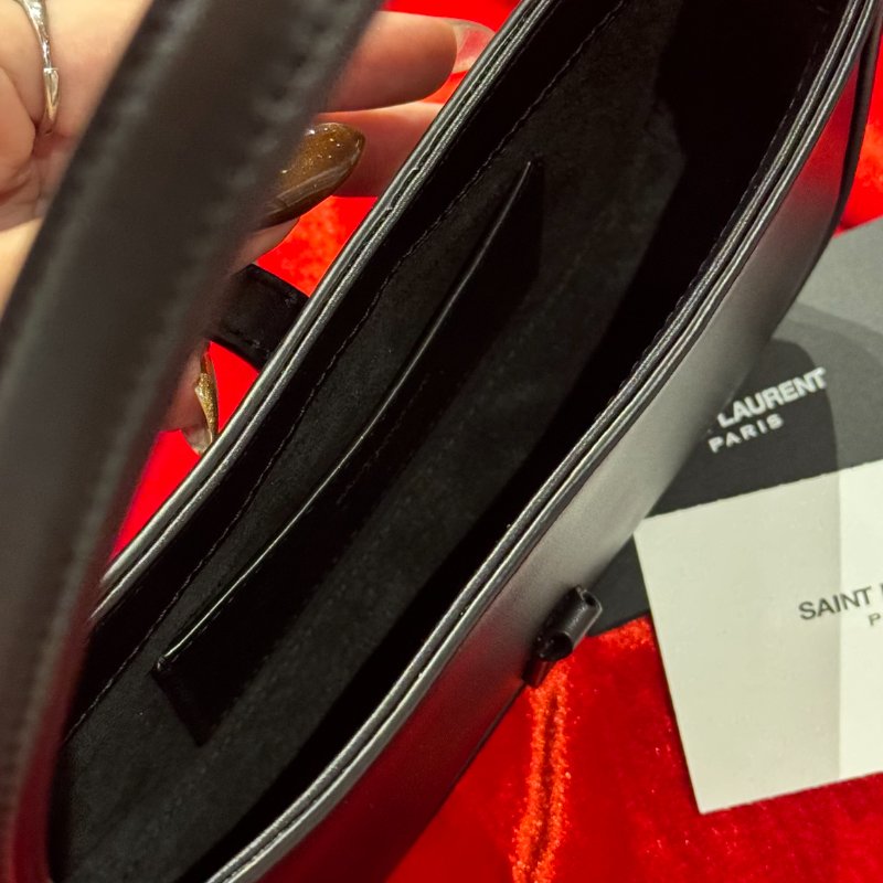 🌟 YSL Saint Laurent Le 5 à 7 經典黑色小牛皮 Hobo 手提/腋下包-10