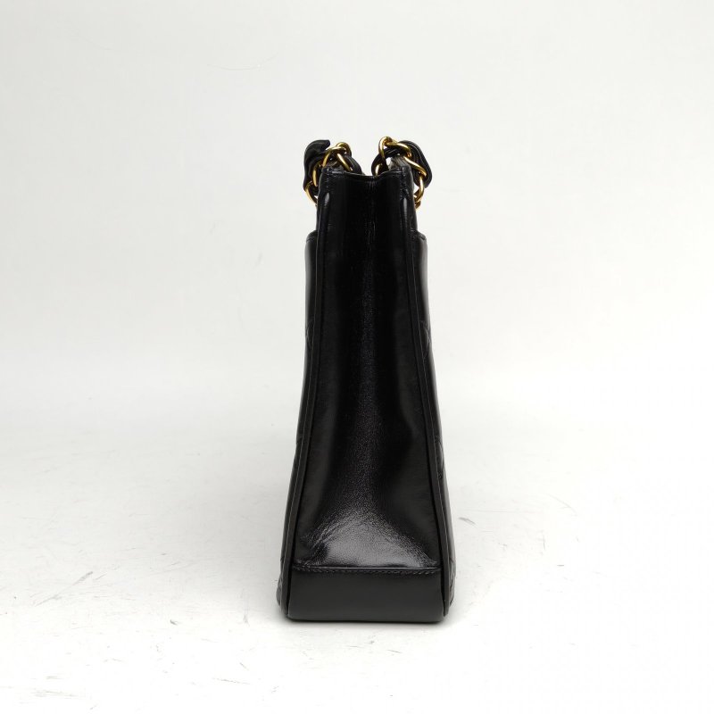 CHANEL 黑色羊皮3開金扣中古黑金貝嫂扣托特包-1