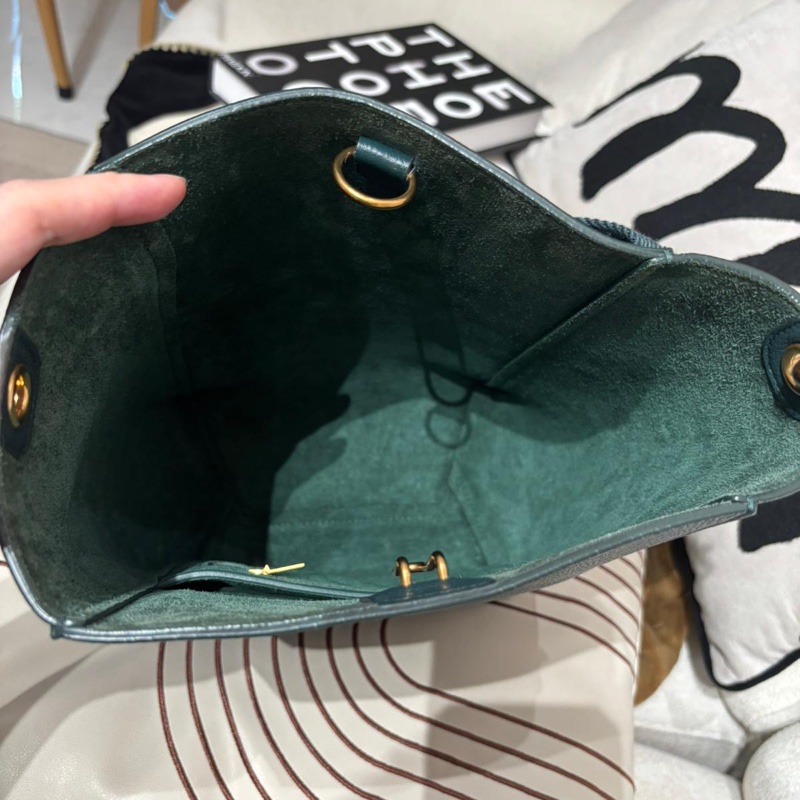 CELINE SANGLE small calfskin Shoulder Bag Green-6