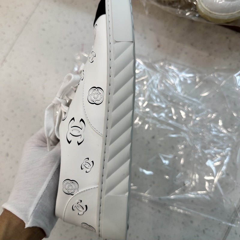Chanel 香奈兒山茶花logo小白鞋-7