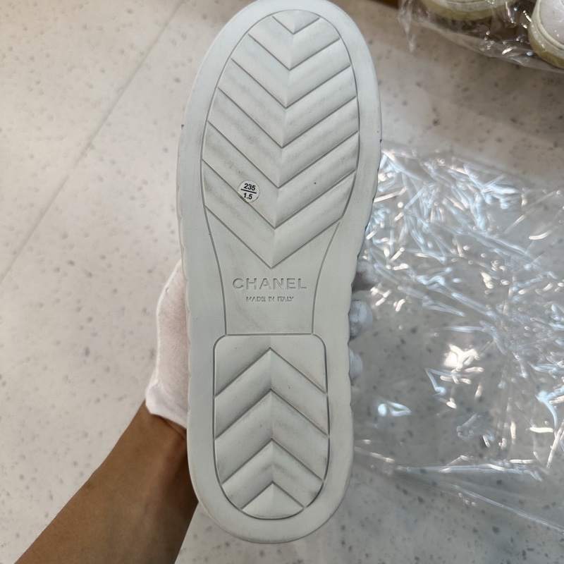 Chanel 香奈兒山茶花logo小白鞋-13