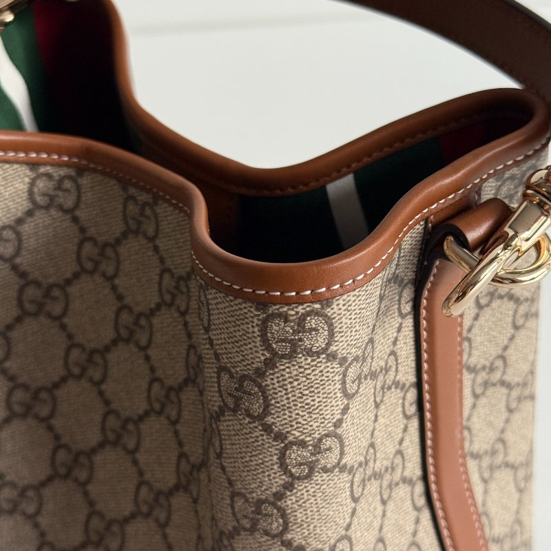 99新🆕 Gucci 古馳 GG Emblem 水桶包小號-10