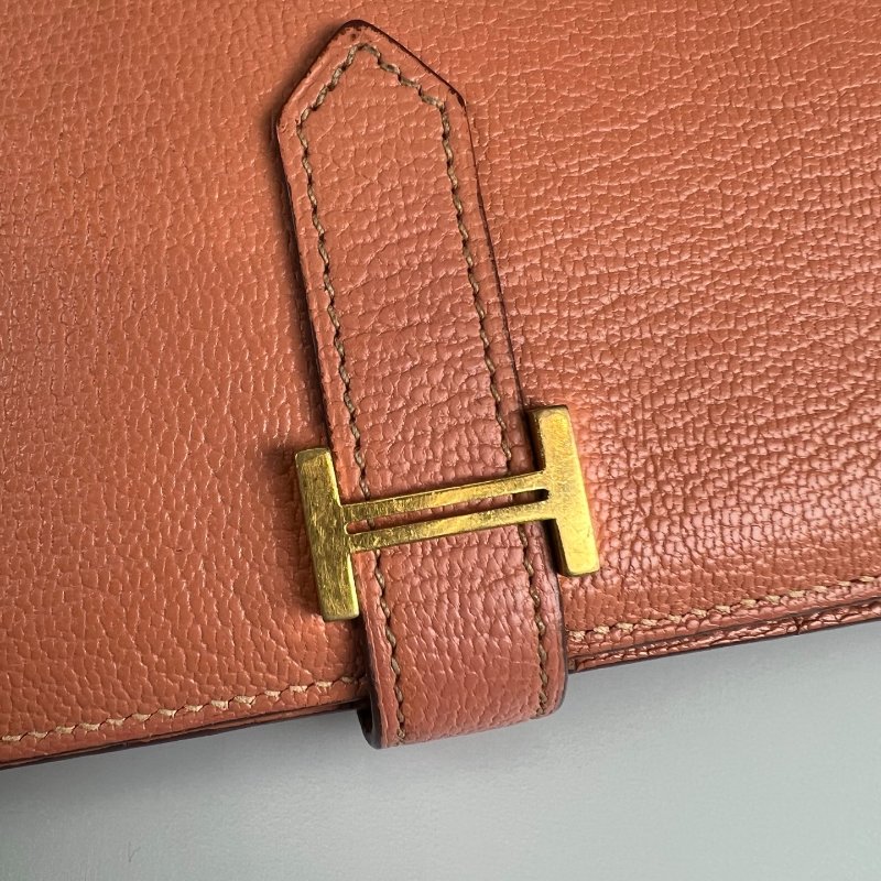 HERMES □R刻 豆沙色BEARN長夾-9