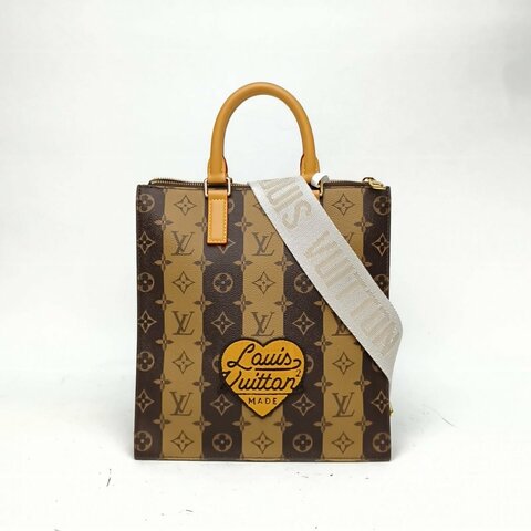 LOUIS VUITTON 老花PVC金扣晶片Nigo聯名托特包琴譜包拼色肩背包