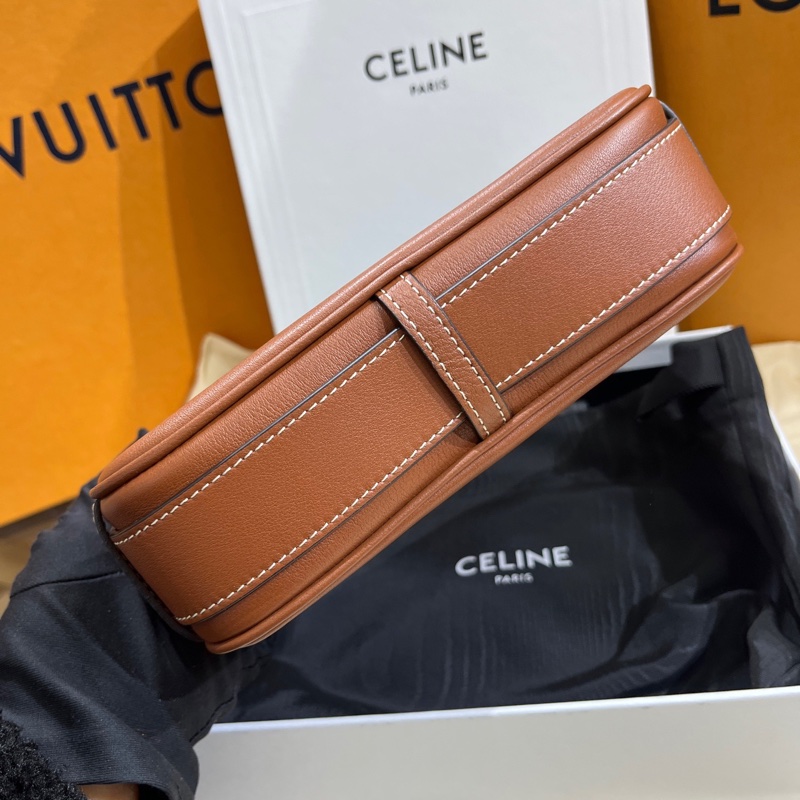 Celine 賽琳Romy 焦糖色牛皮腋下包金扣-4