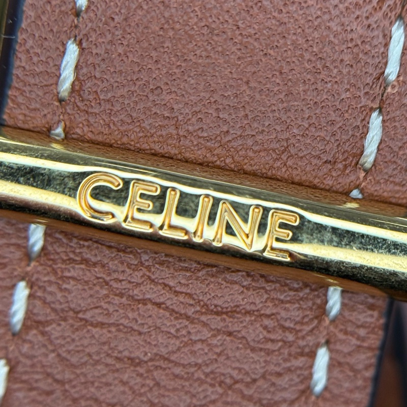 Celine 賽琳Romy 焦糖色牛皮腋下包金扣-10