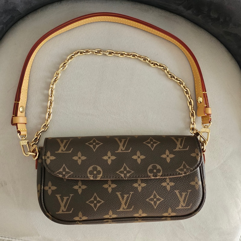 LV Ivy woc-1