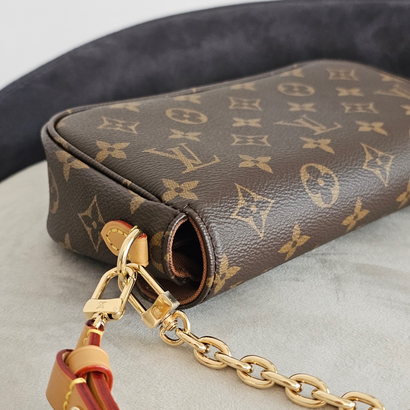 LV Ivy woc-15