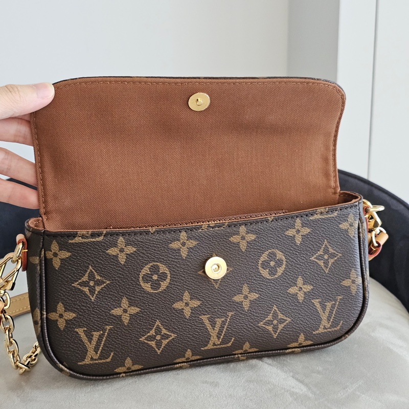 LV Ivy woc-18