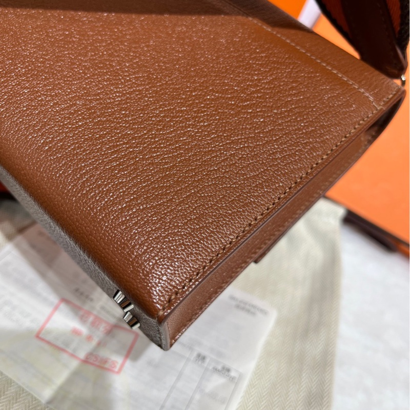 Hermès 愛馬仕verrou手槍包 金棕銀扣，y刻，山羊皮 底長17-12