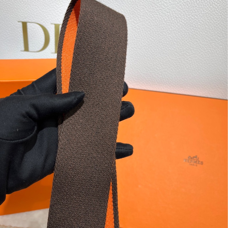 Hermès 愛馬仕verrou手槍包 金棕銀扣，y刻，山羊皮 底長17-15