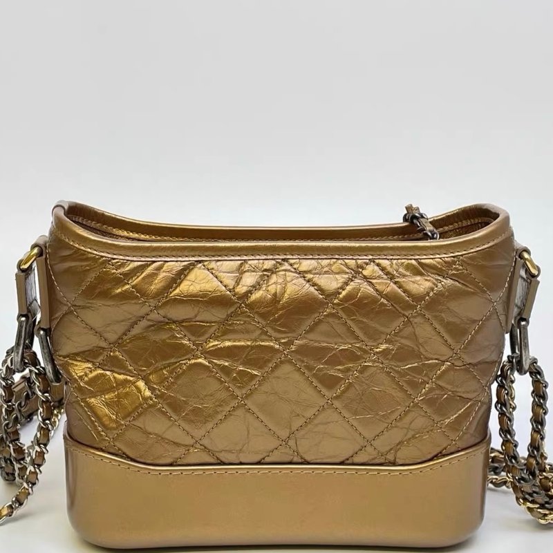CHANEL 小號流浪 金色包身 金屬光澤皮革+經典菱格紋 20*16*8 98新配件保卡 塵袋-4