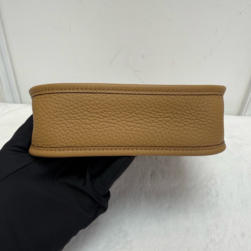 閒置新✨ HERMES愛馬仕 Evelyne16 伊芙琳mini餅乾色銀扣 純色肩帶斜挎單肩包TC皮 K刻2025年-5