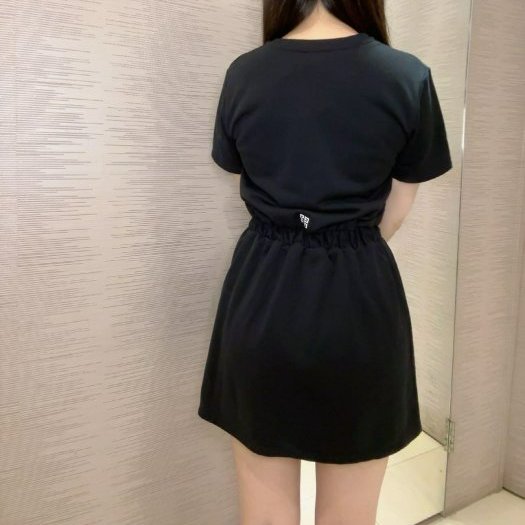 💎Han's house精品服飾💎GIVENCHY 紀梵希 Logo 連身裙 現貨 青年款 原價9950-3