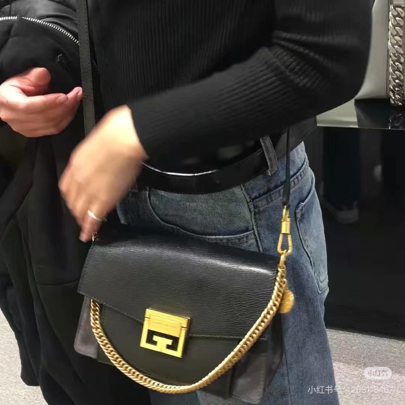 GIVENCHY 黑金麂皮拼牛皮肩背斜背包 21*14*7 98新配件塵袋-0