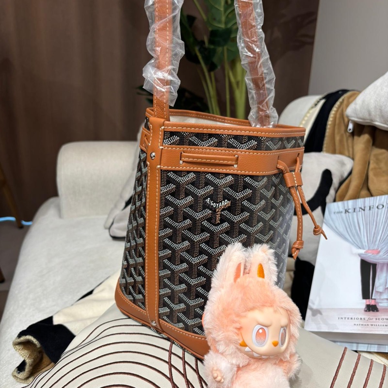 Goyard Petit Bucket Bag Tan-1